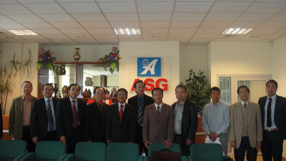 lawyer-nguyen-phu-thang-and-partners-with-viet-kie